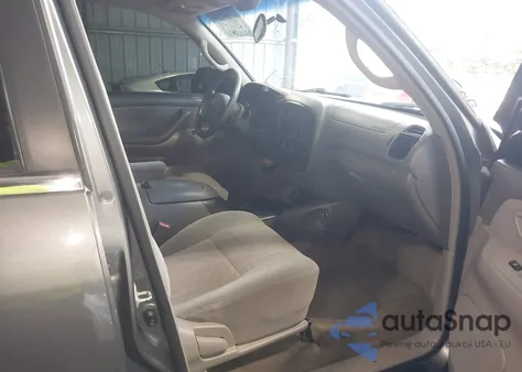 2004 Toyota Tundra Sr5 V8 z USA, uszkodzony, nr VIN 5TBET34164S439667